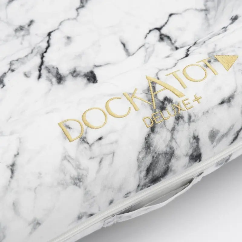 DockaTot babynestje Deluxe Carrara Marble - Babyslofje-online