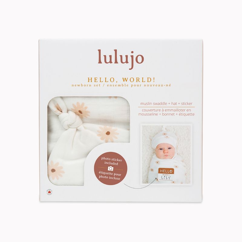 Lulujo Hello World Swaddle & Hat - Daisies