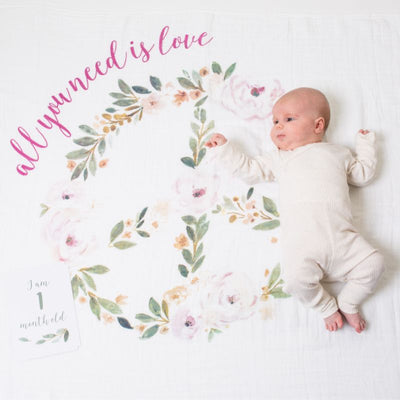 Lulujo Swaddle & Cards - All you need is Love