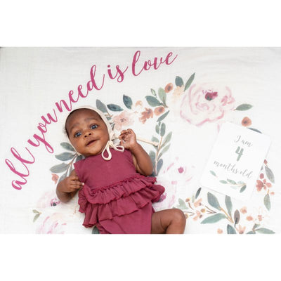 Lulujo Swaddle & Cards - All you need is Love