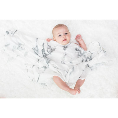 Lulujo bamboo swaddle large Marble