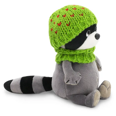 Orange Toys knuffel wasbeer met groene muts