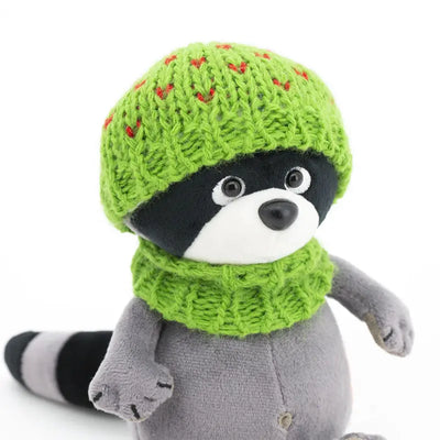 Orange Toys knuffel wasbeer met groene muts